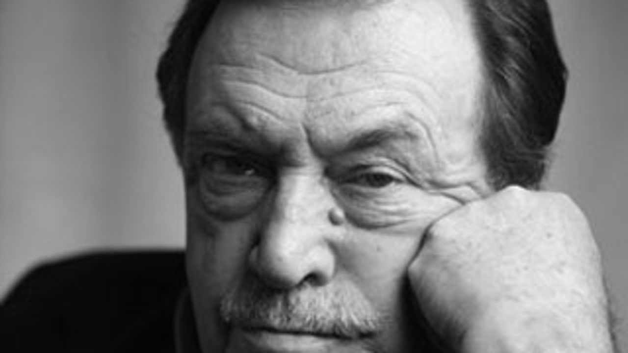 90 лет со дня рождения Василия Аксёнова