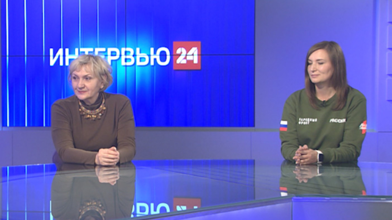Руководитель исполкома "Народного фронта" в Забайкалье Виктория Попова и главный редактор газеты "Вперёд" Елена Лоницкая