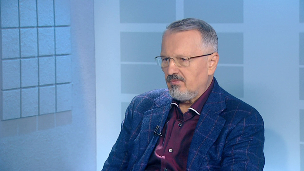 Смоленко: в Раде сменится большинство, а спикер станет и.о. президента