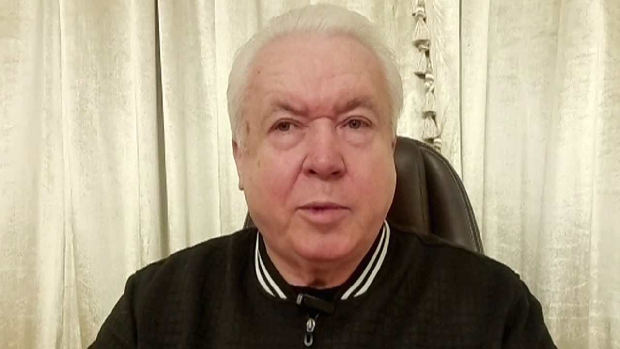 Олейник: европейцы тормозят мирное урегулирование конфликта на Украине