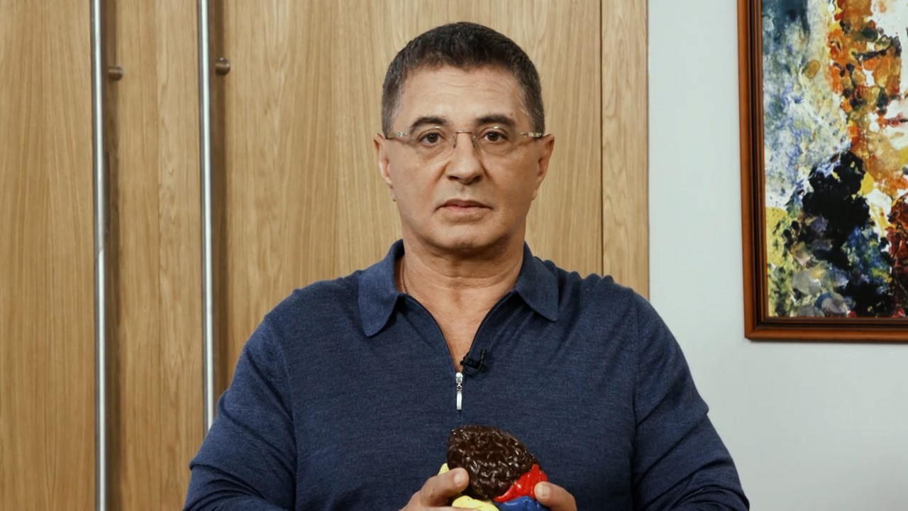 Синдром запертого человека, корь, микробиом. Эфир от 07.12.2025