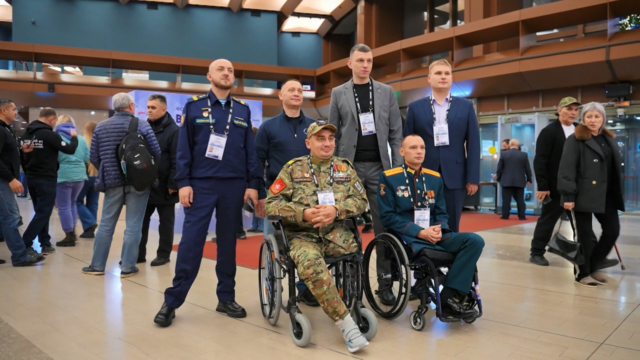 Калининградские ветераны СВО отправились в Москву на форум "Вместе победим", который проходит в эти дни в Национальном центре "Россия"