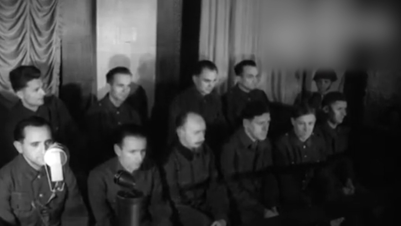 15 декабря. Перемирие СССР и четверного союза, суд над нацистами, нормализация отношений США и КНР