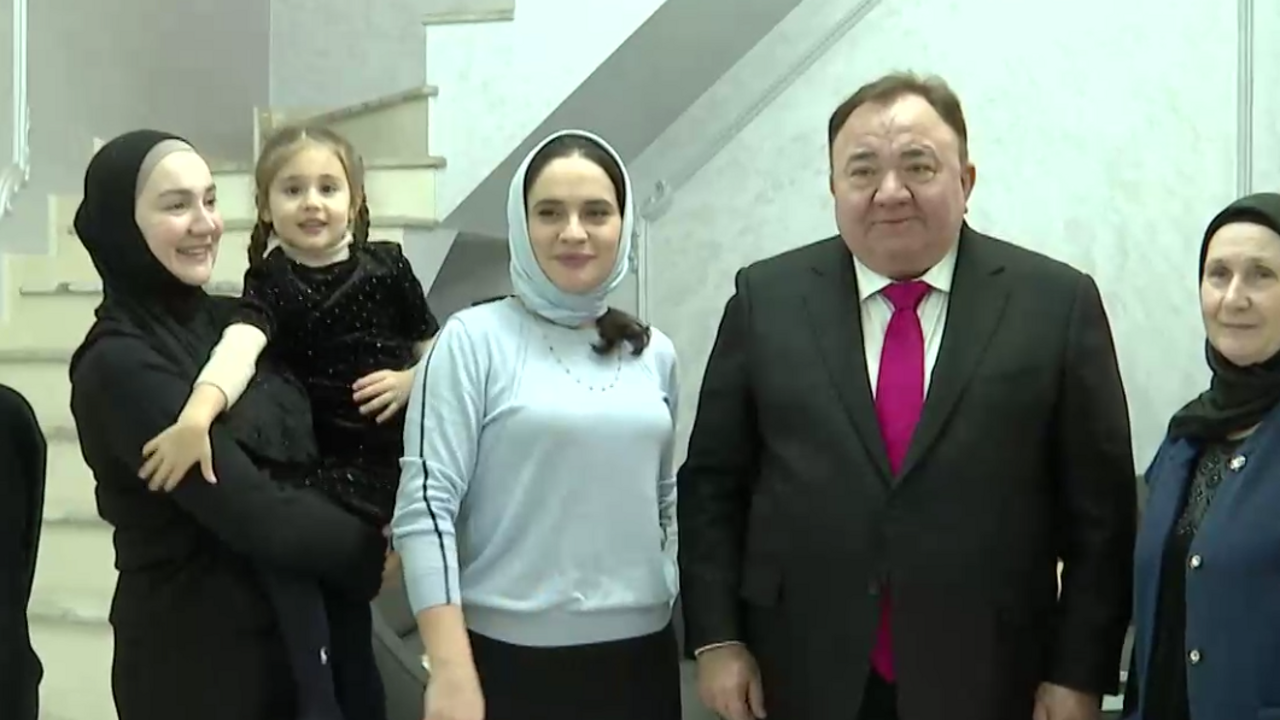 Глава Ингушетии навестил семью Героя России