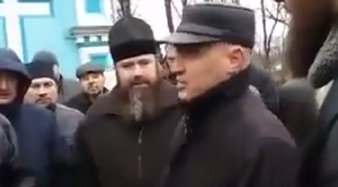 "Правый сектор" открестился от церковного противостояния в украинском селе