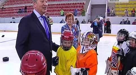 Владислав Третьяк пообещал поддержку юным обнинским хоккеистам