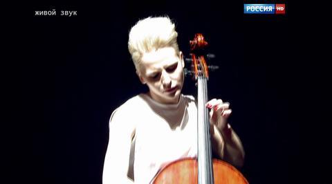 Эфир от 26.12.2015. Мария Шерер с песней "Пока не поздно"