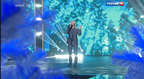 Эфир от 26.12.2015. Петр Елфимов с песней "Беловежская пуща"