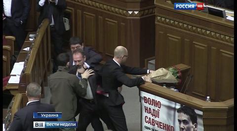 Власть в Киеве трещит по швам