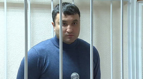 Обвиняемый в убийстве врач предложил взамен свою жизнь