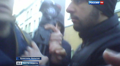 На журналистов ВГТРК напали в коммуне, где жил Абдеслам