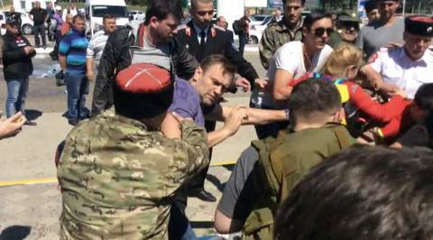 Драка в аэропорту Анапы: полиция никого не задерживала, а казаки всех разнимали