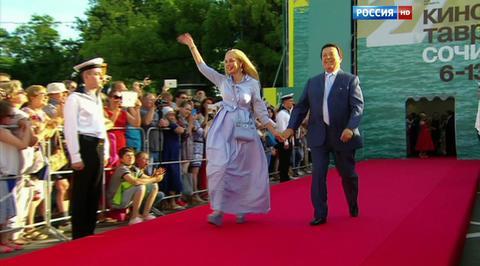Торжественная церемония открытия XXVII кинофестиваля "Кинотавр-2016"