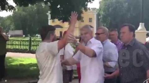 Касьянову в Рязани подарили велосипед без руля и педалей