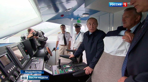 На ВЭФ цитировали Достоевского и поэтично обращались к Путину