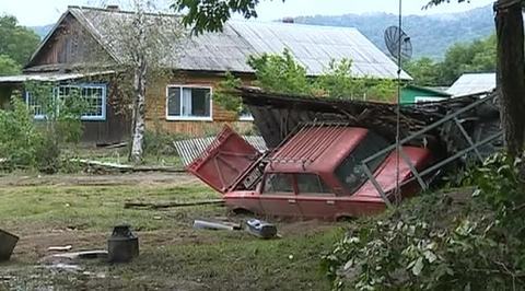 В Приморье МЧС и военные ликвидируют последствия тайфуна "Лайонрок"