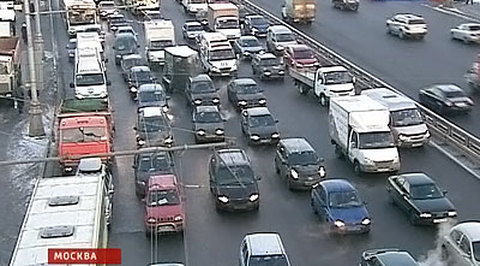 Водитель "Лексуса" напал на журналиста
