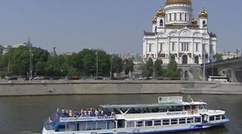 В Москве 70 участников вечеринки на теплоходе задержали за употребление наркотиков