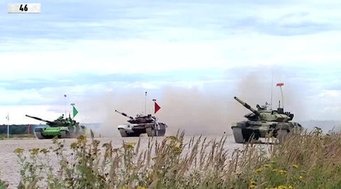 Шойгу поблагодарил участников  Армейских игр "за красивую и честную борьбу"
