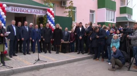 В Феодосии более ста семей получили ключи от новых квартир