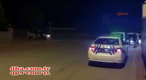 В турецкой Анталье боевики напали на полицейских