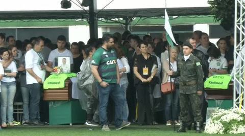 В Бразилии похоронили футболистов Chapecoense, погибших в авиакатастрофе