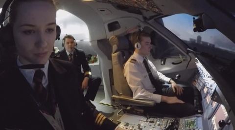 "Аэрофлот" определил будущих пилотов Sukhoi Superjet 100