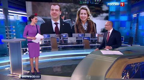 Вместо высылки - поздравление. Белый дом в тупике