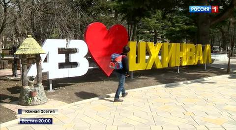 Путин: лечить россиян должны без очередей и хамства