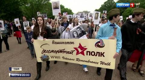 Фаворитом французской гонки стал Макрон