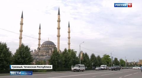 Мусульмане празднуют Ураза-байрам и хотят учиться истинному исламу