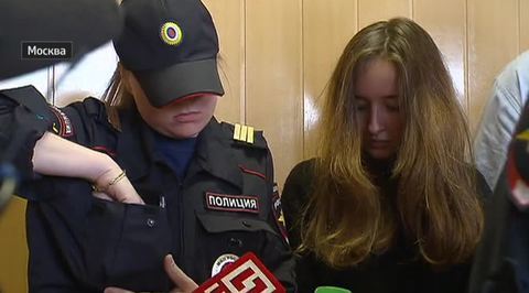 Дочь бизнесмена отправили под домашний арест за смертельное ДТП