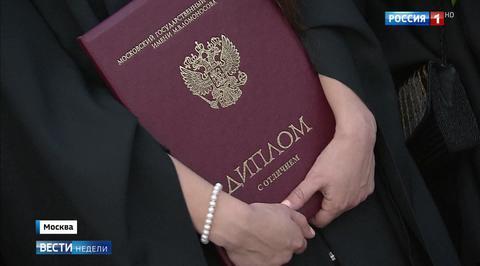 Абитуриенты борются за будущее, а вузы - за них
