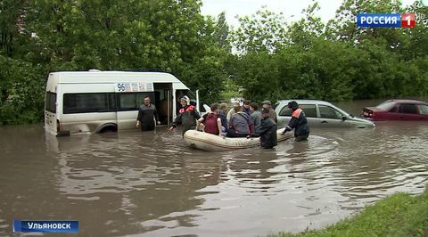 Часть улиц Ульяновска остается под водой