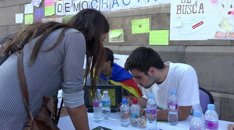 Internet Shutdown and Russian Hacker Witch Hunt Looms On Eve Of Catalonian Referendum