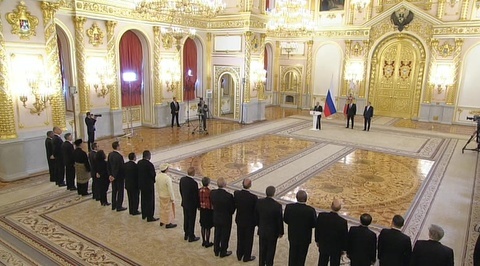 At Kremlin Ceremony Putin Expressed His Condolences to US and Commented on Catalan Referendum