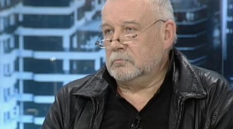 Война памятников