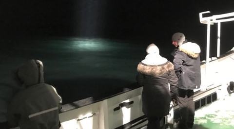 В районе поисков Ми-8 холодно, темно и идет снег