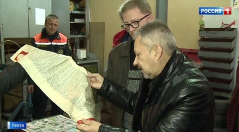 Voices of the USSR Speak For The First Time In 50 Years as Soviet Capsules Are Dug Up Around Russia