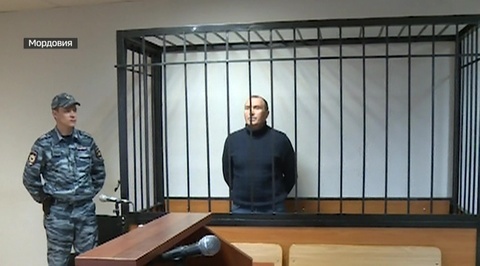 Экс-прокурор из Саранска: получил взятку, чтобы отремонтировать служебное авто