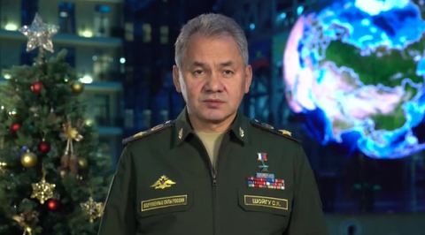 Сергей Шойгу поздравил военнослужащих с Новым годом