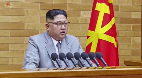 Ким Чен Ын заявил, что ядерная кнопка постоянно находится у него на столе