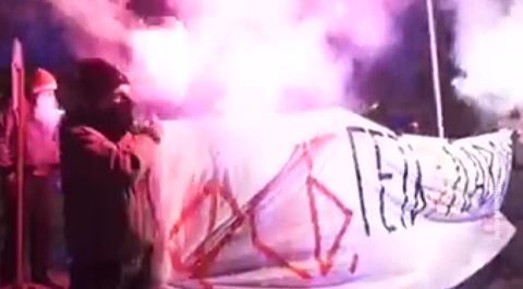 Kiev’s Mercenary “Sich∎ Thugs Prevent Orthodox Christians From Worshipping at Holy Monastery