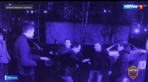 На западе Москвы произошла драка со стрельбой, пострадал человек