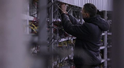 Российский бизнесмен купил две электростанции для майнинга