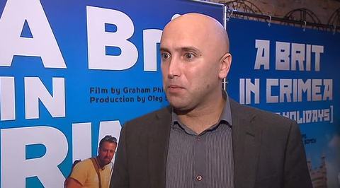 Graham Phillips Unveils New Documentary in Moscow About Harrowing Dangers of Vacationing in Crimea
