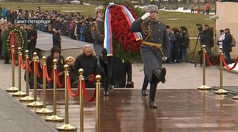 Russians Refuse to Forget! St. Petersburg Commemorates End of 900 Day Siege of City