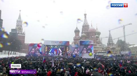 Russians Rally Against Pressure From the West