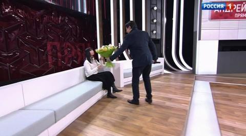 Встреча через 20 лет: "Целовать ей руки мне не по статусу"