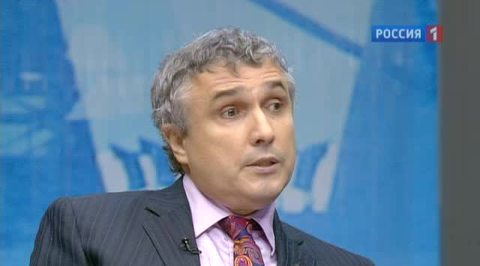 Гендиректор НТВ Владимир Кулистиков отмечает юбилей